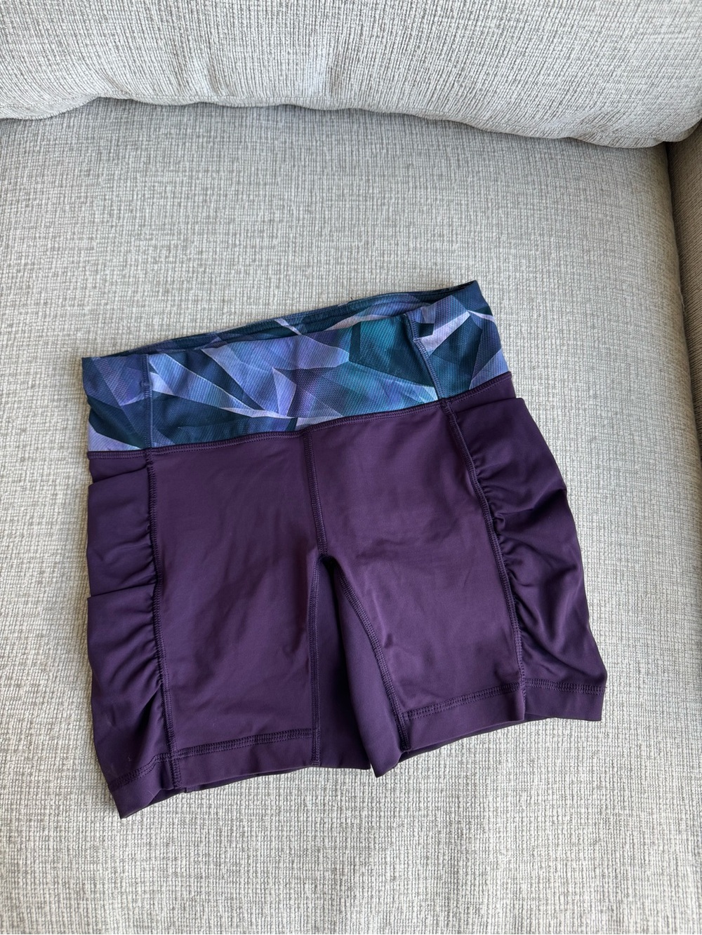 lululemon Purple Biker Shorts with patterned Waistband | has pockets